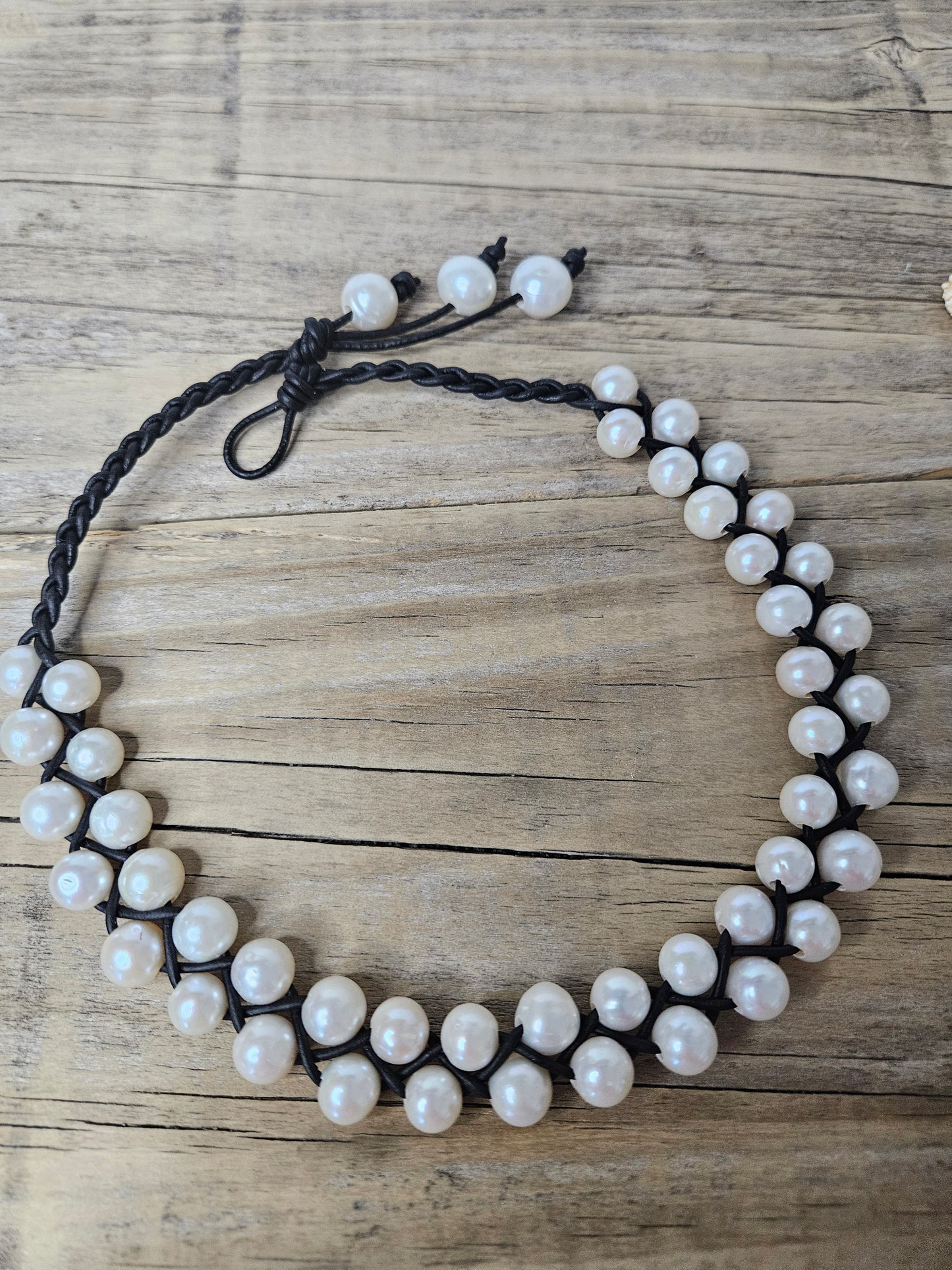 Boho Chic Pearl Choker: Braided Black Leather Necklace