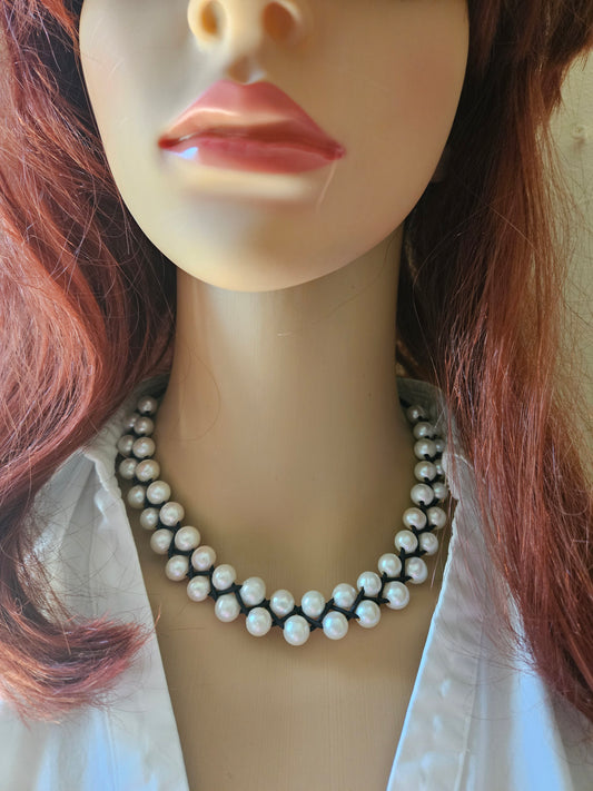 Boho Chic Braided Pearl Choker: Brown Leather Necklace