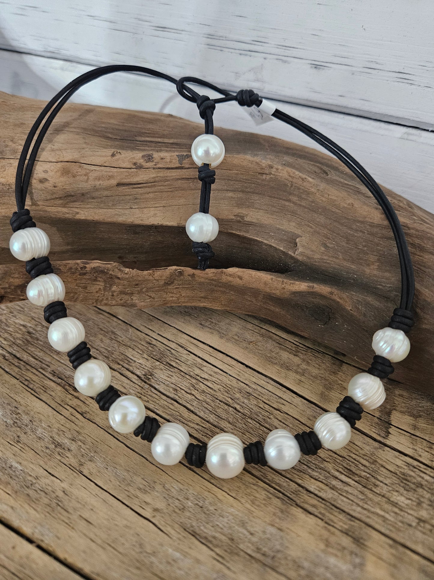 Bohemian Beach Leather Choker Necklace: Freshwater Pearl, Handmade