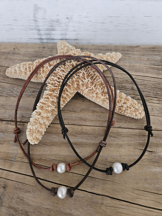 Boho Leather Choker: Single Freshwater Pearl, Adjustable Necklace 8-9mm